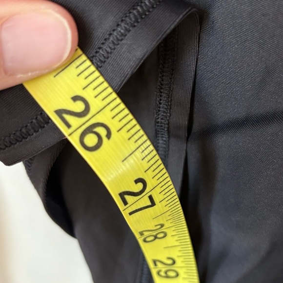 Lululemon waterside, relaxed UV protection, long sleeve size L/XL - Picture 3 of 9